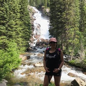 Meet your Posher, Maydi